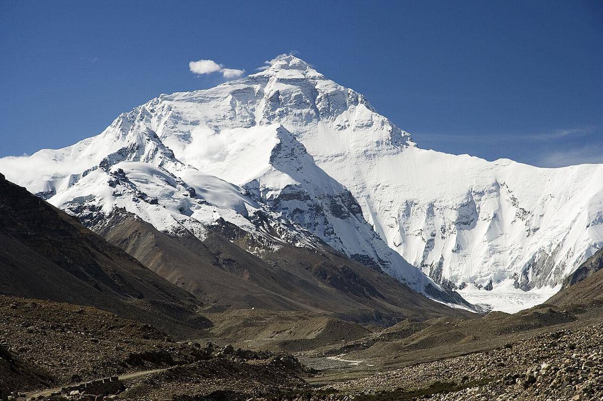 Gunung Everest (commons.wikimedia.org/Luca Galuzzi)