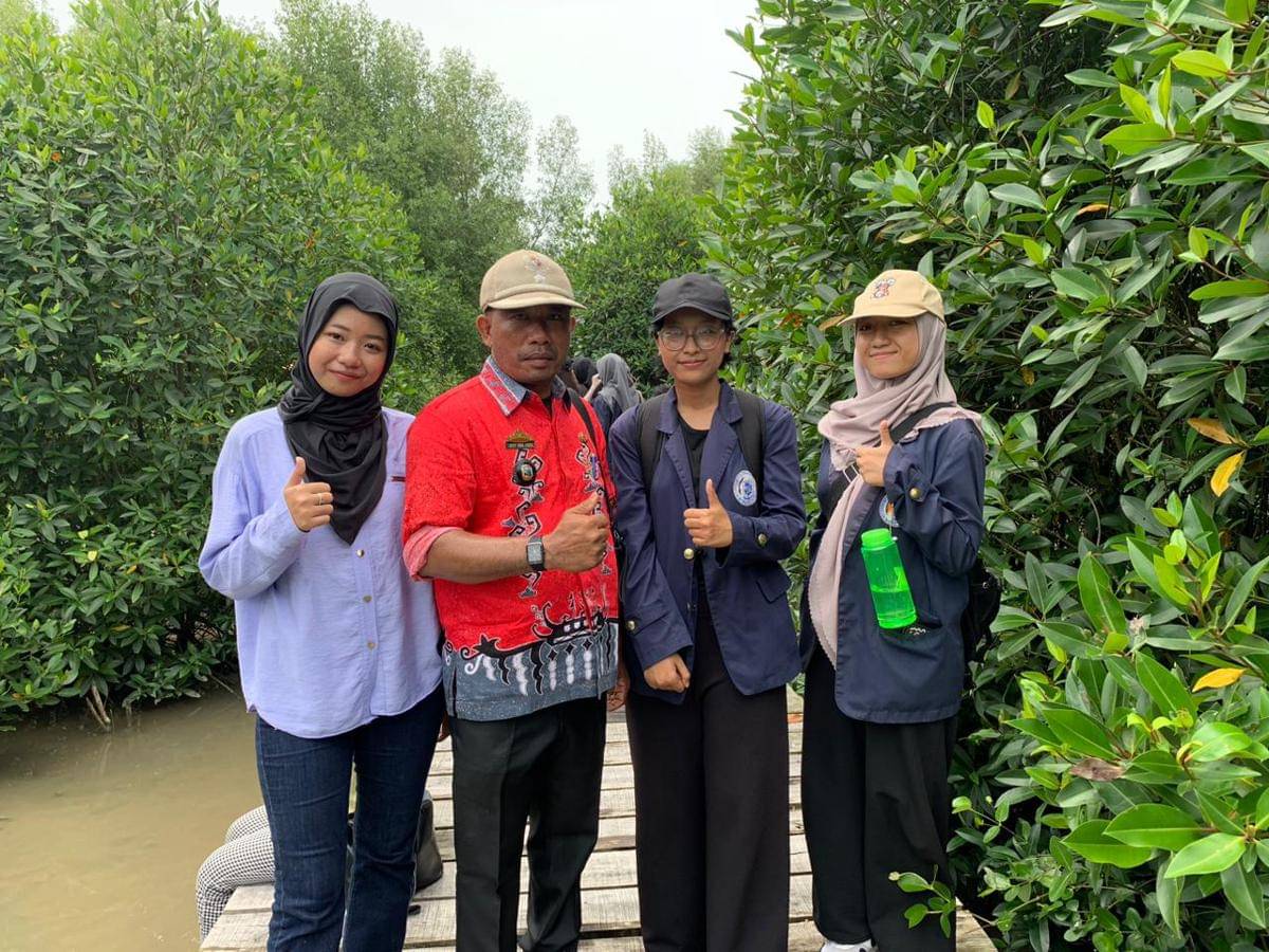 Mahasiswa Semester 5 Prodi Pariwisata IIB Darmajaya Lakukan Kegiatan Observasi Lapangan ke Kawasan Mangrove Ekowisata, Desa Sumber Nadi, Kecamatan Ketapang, Lampung Selatan (Dok.IIB Darmajaya)