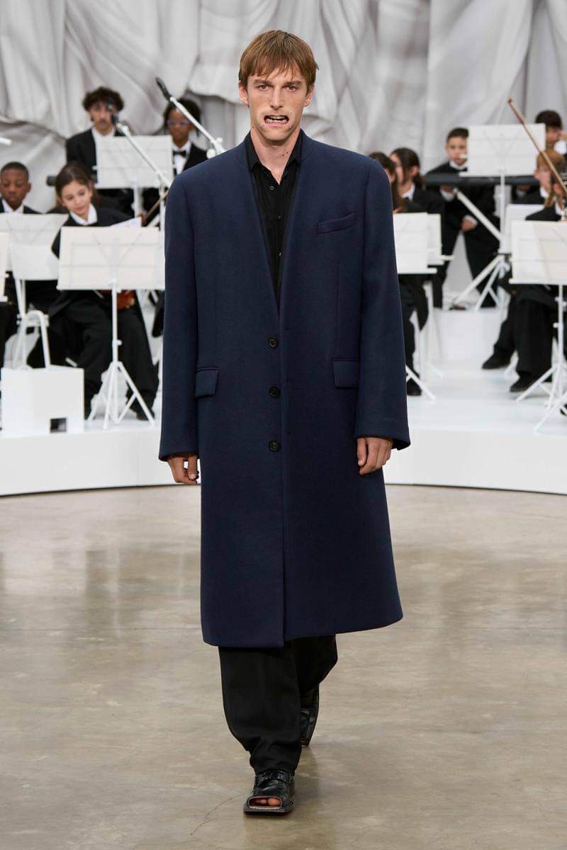 Koleksi Maison Margiela S/S '26 di Paris Fashion Week (dok. Maison Margiela)