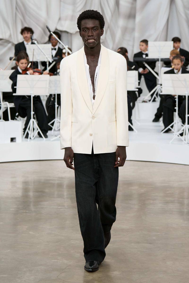 Koleksi Maison Margiela S/S '26 di Paris Fashion Week (dok. Maison Margiela)