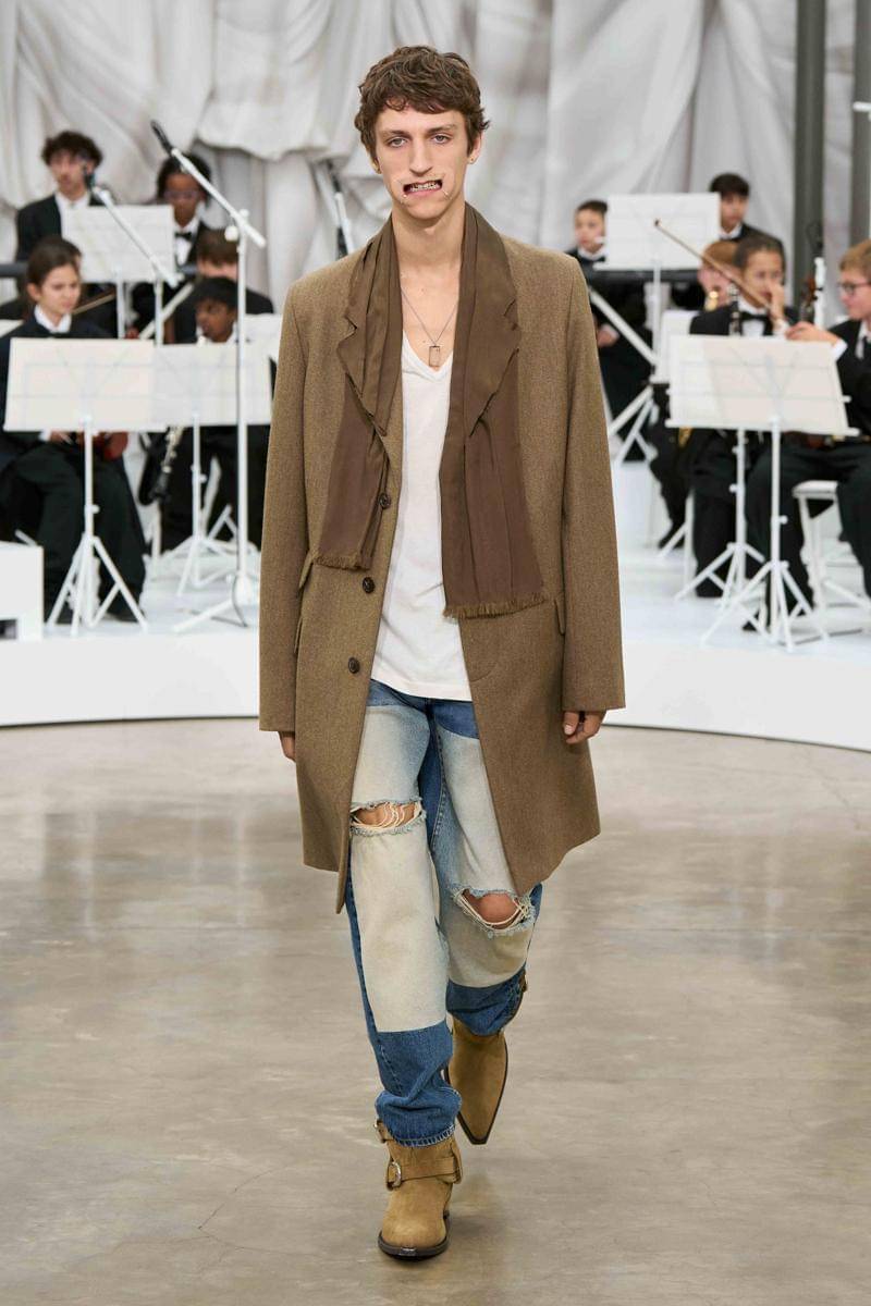 Koleksi Maison Margiela S/S '26 di Paris Fashion Week (dok. Maison Margiela)
