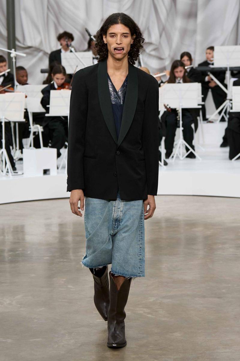 Koleksi Maison Margiela S/S '26 di Paris Fashion Week (dok. Maison Margiela)