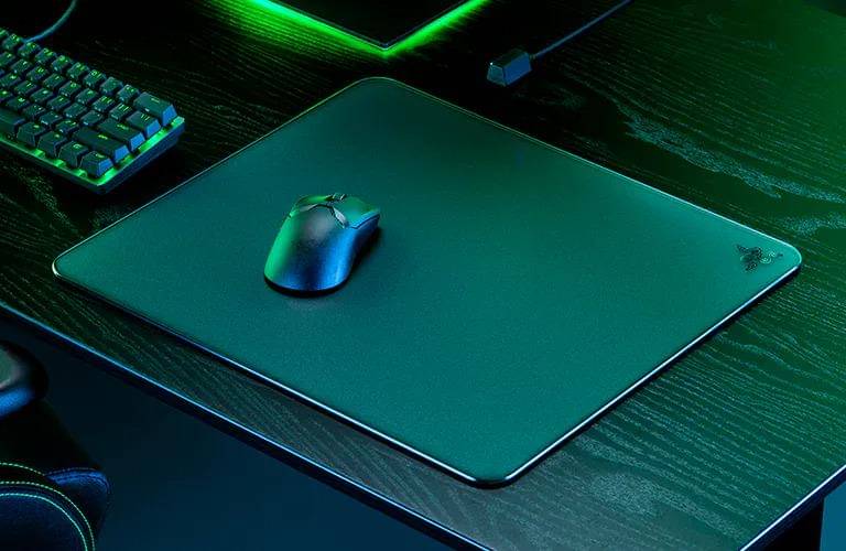 ilustrasi mousepad kaca 