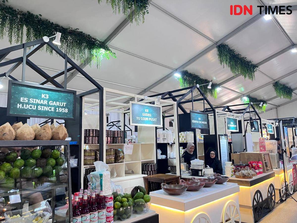 Potret tenant kuliner di Halalicious Food Festival 2025, JIExpo Kemayoran, Jakarta Utara