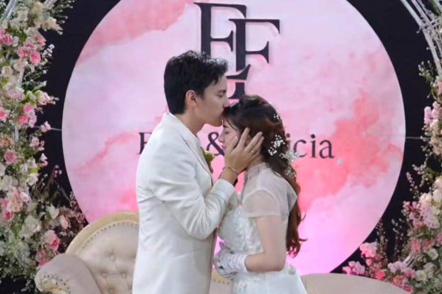 Cuplikan adegan akad nikah Dannia Salsabilla-Farhan Rasyid di sinetron Cinta Sedalam Rindu