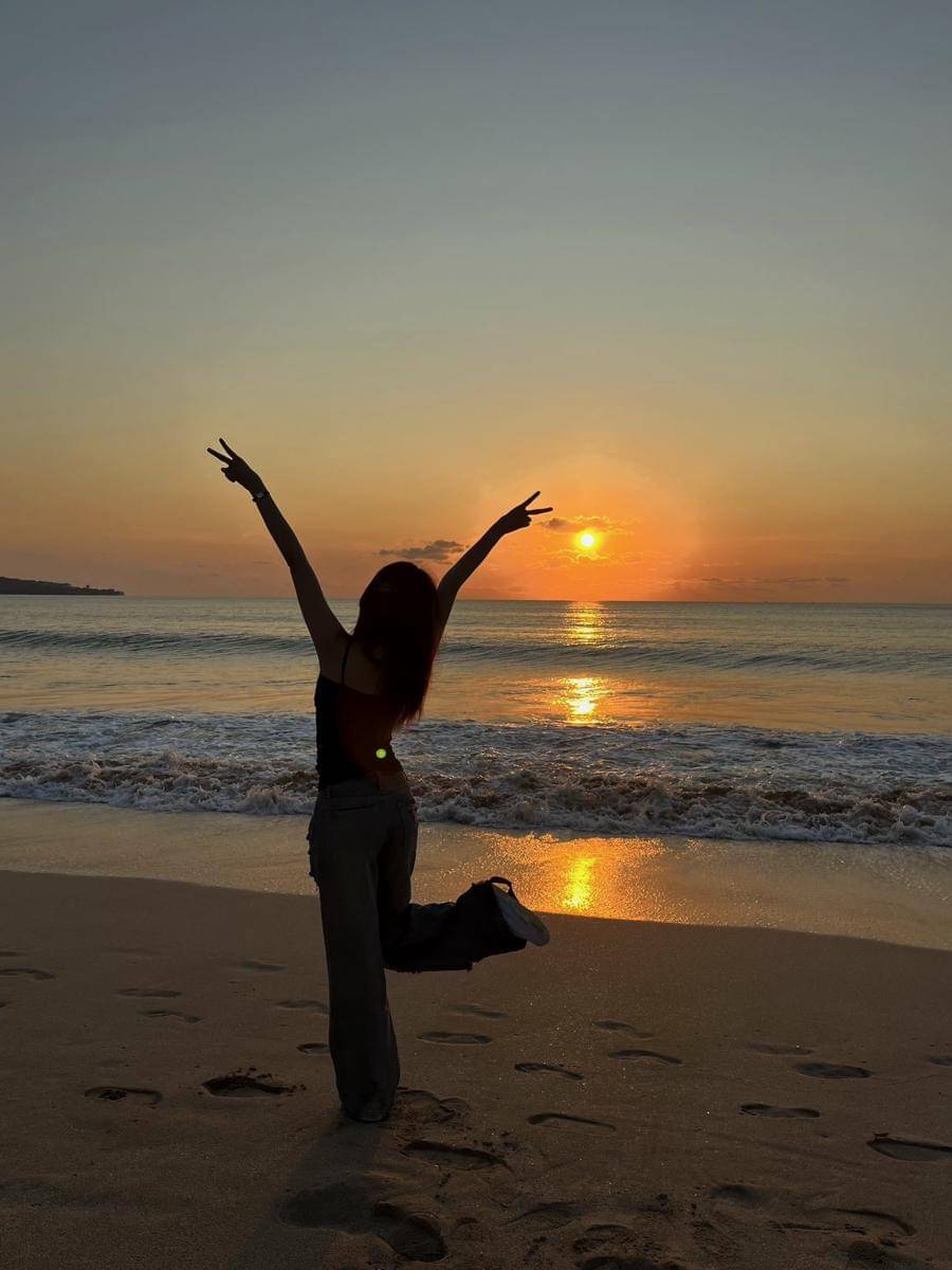 Carmen Hearts2Hearts mudik ke Bali (dok. Weverse/Hearts2Hearts)