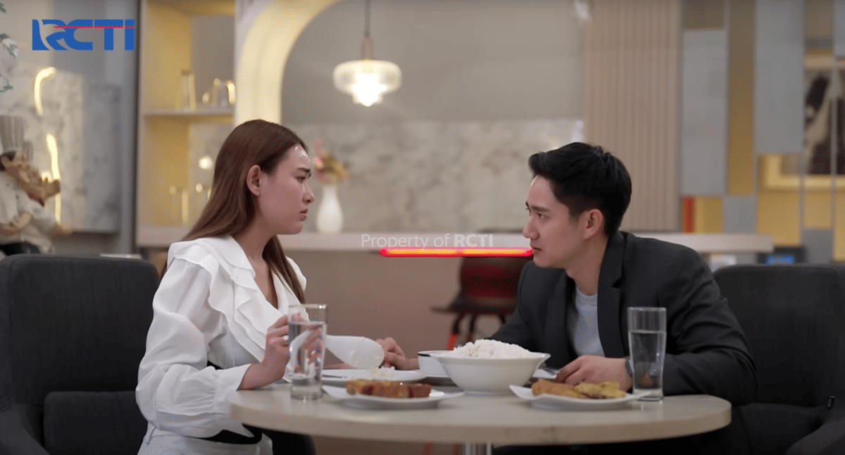 potret romantis Kenny Austin dan Amanda Manopo di Cinta Yasmin (youtube.com/RCTILAYARDRAMAINDONESIA)