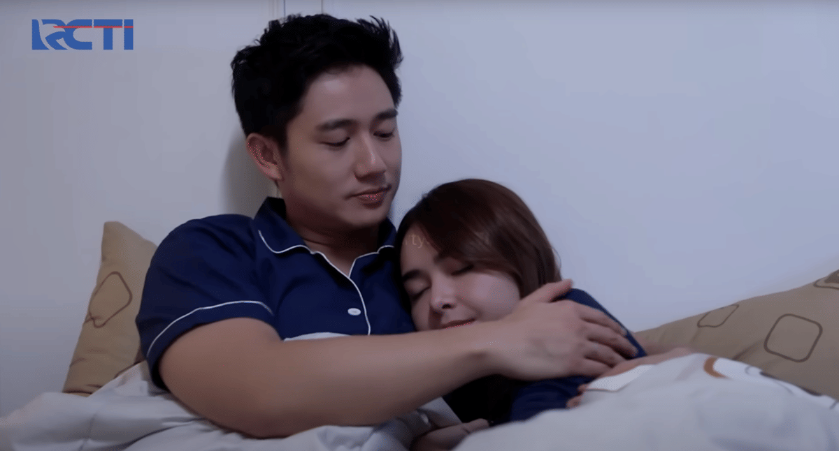 potret romantis Kenny Austin dan Amanda Manopo di Cinta Yasmin (youtube.com/RCTILAYARDRAMAINDONESIA)
