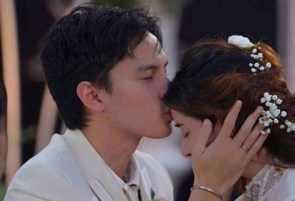 Cuplikan adegan akad nikah Dannia Salsabilla-Farhan Rasyid di sinetron Cinta Sedalam Rindu