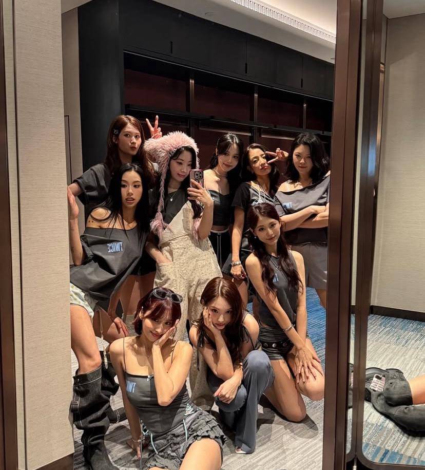 potret TWICE