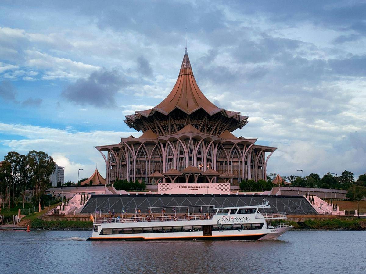 Sarawak (unsplash.com/Masrur Rahman)