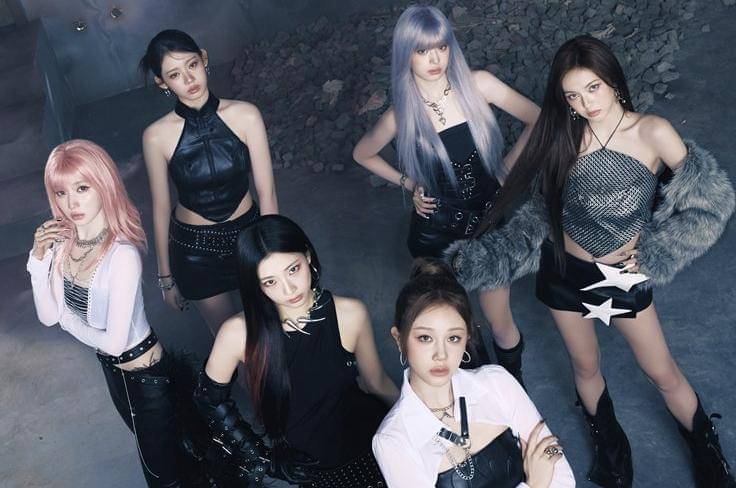 potret BABYMONSTER di mini album WE GO UP (dok. YG Entertainment/BABYMONSTER)