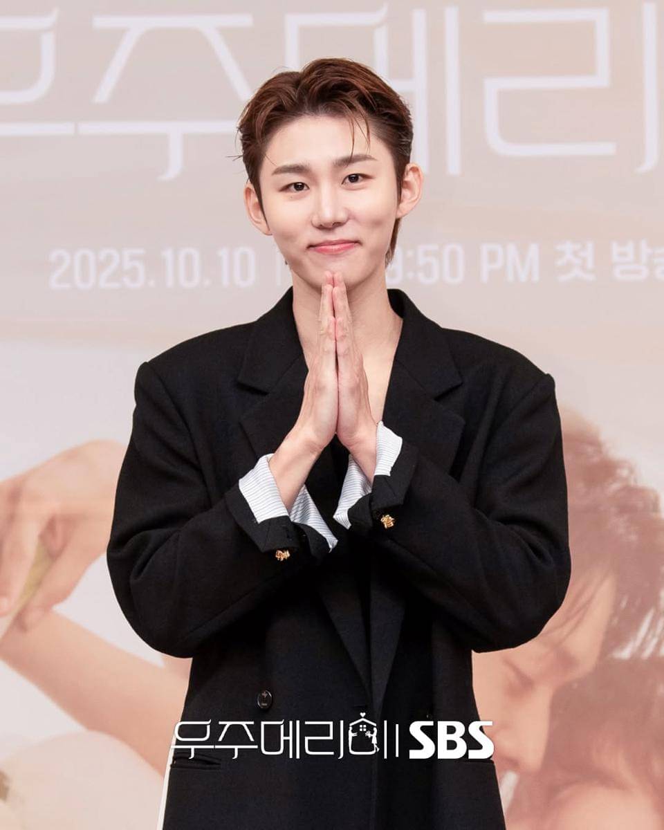 potret konferensi pers drama Would You Marry Me (instagram.com/sbsdrama.official)