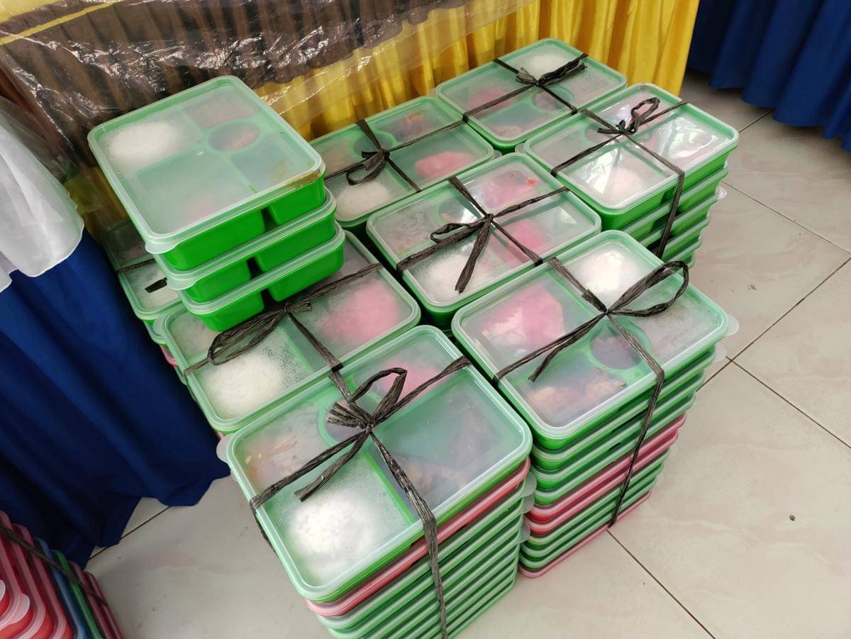 Kotak Nasi program MBG (Dokumentasi Pribadi, 2025). 