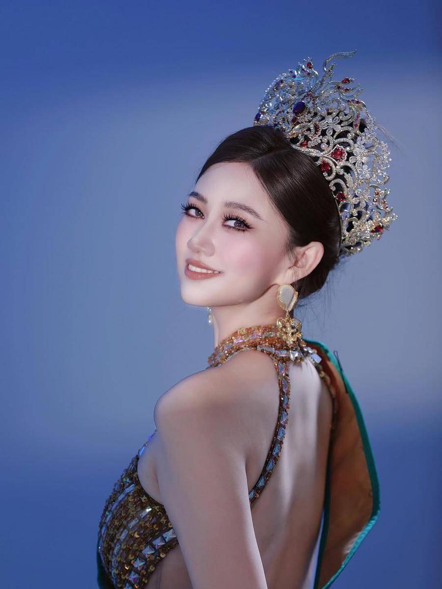 potret Elena Wang, Miss Grand Makau 2025 (instagram.com/elenaqinwen.missgrandmacau_)