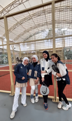 Dhini Aminarti ikut turnamen padel