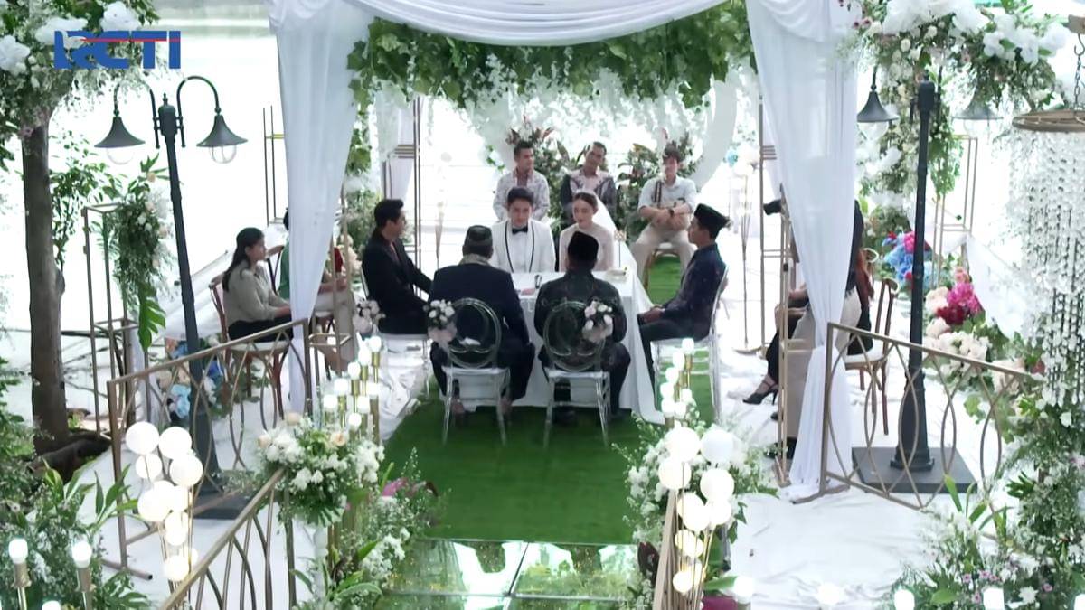 Potret Amanda Manopo dan Kenny Austin menikah di sinetron Cinta Yasmin