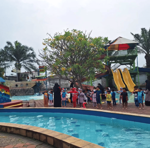 CX Waterpark wisata di Jawa Timur