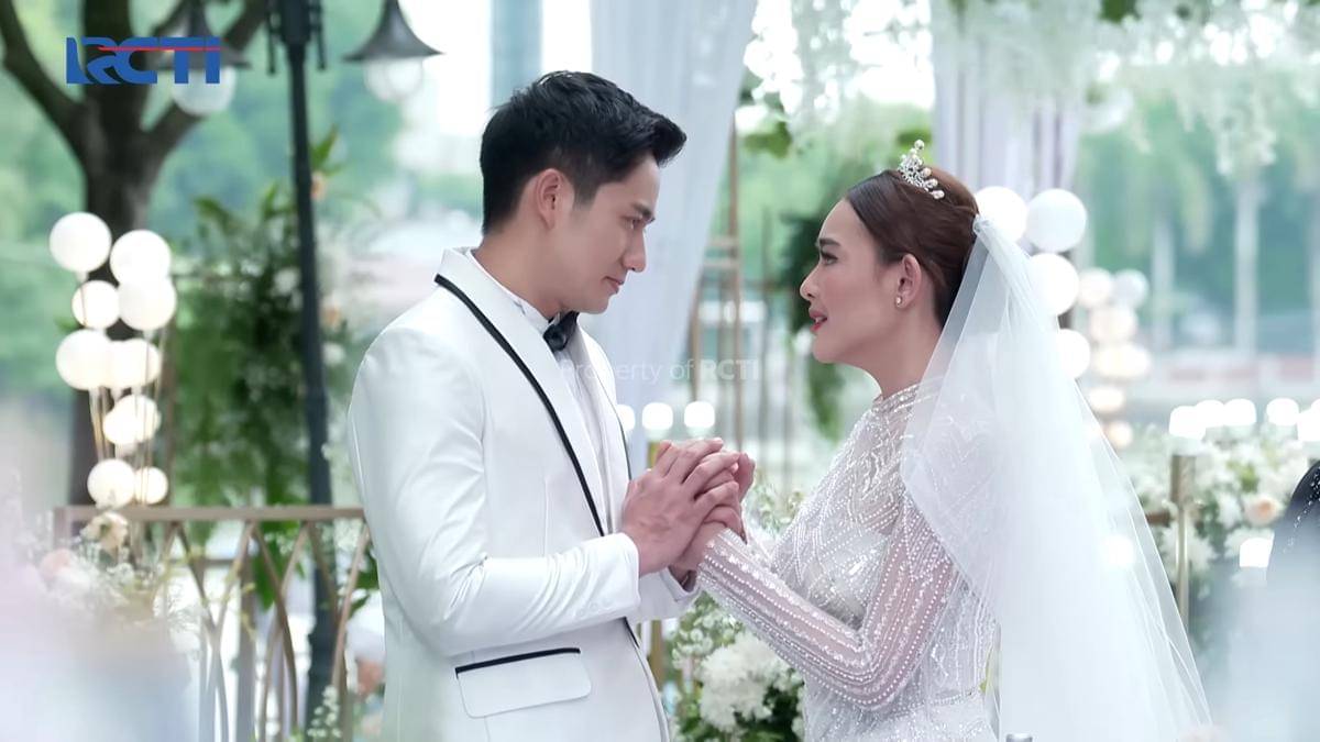 Potret Amanda Manopo dan Kenny Austin menikah di sinetron Cinta Yasmin