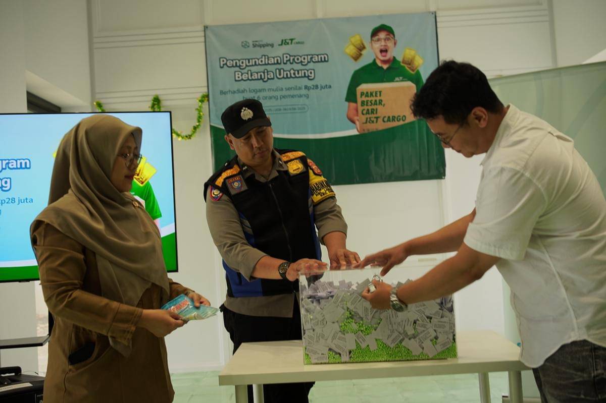 Everpro Kolaborasi dengan J&T Cargo, Bagikan Emas untuk UMKM