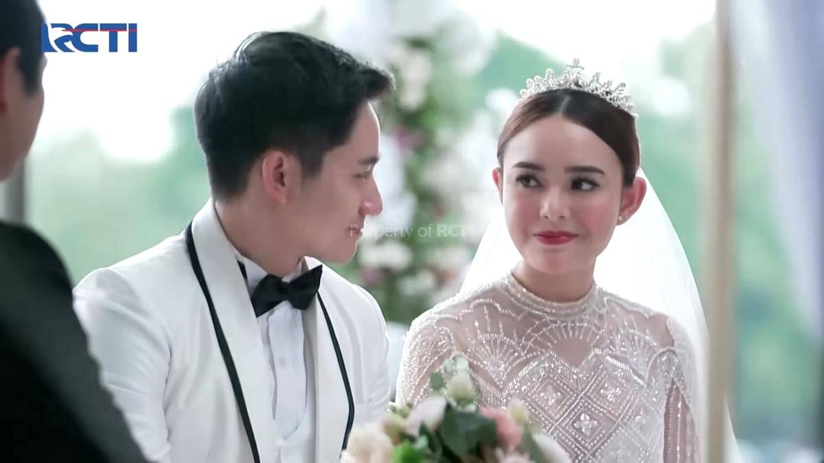 Potret Amanda Manopo dan Kenny Austin menikah di sinetron Cinta Yasmin