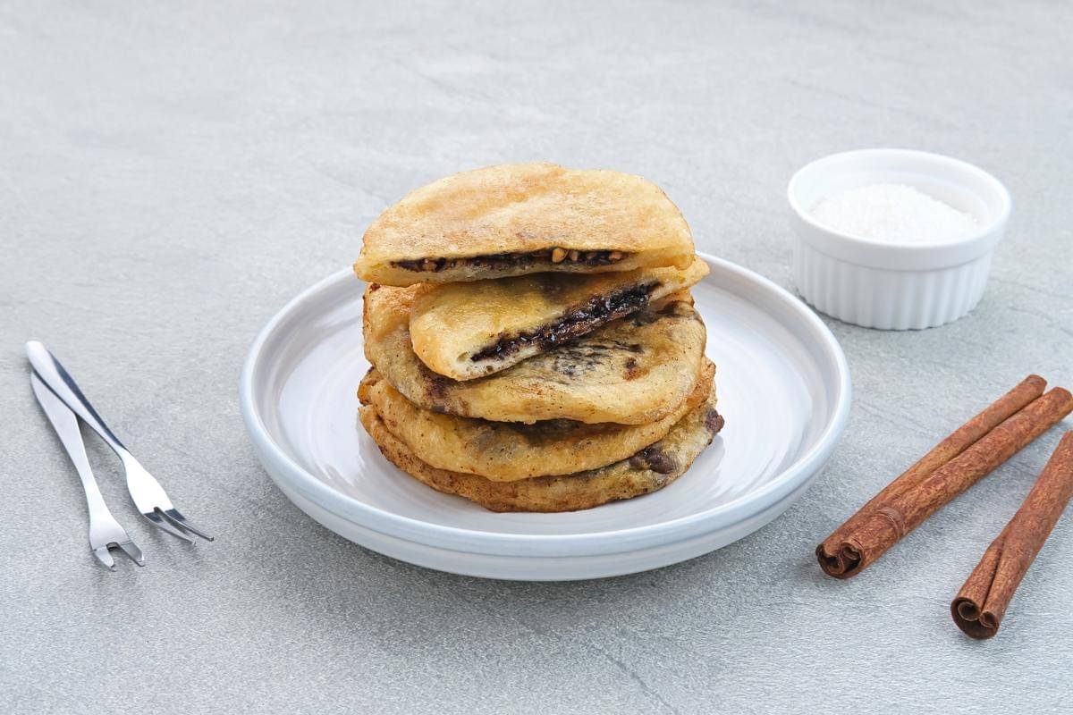 ilustrasi red bean milk pancake 