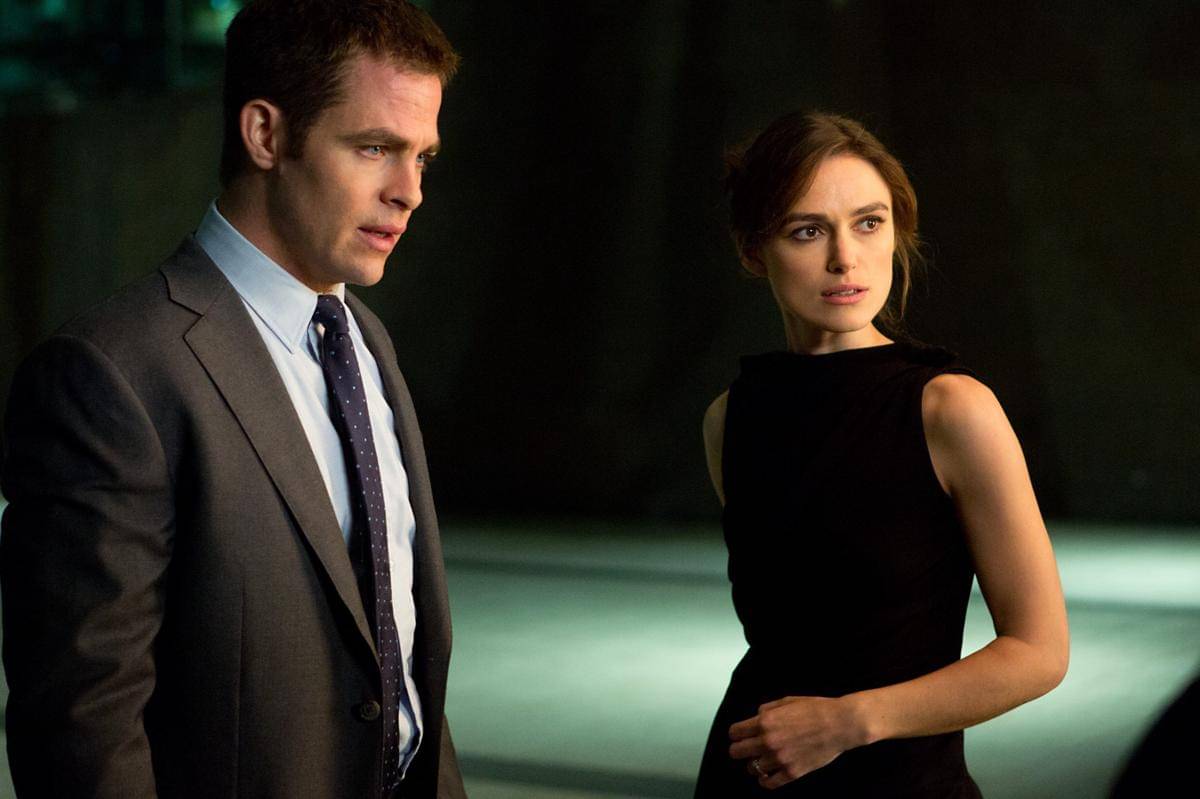 Keira Knightley dan Chris Pine dalam film Jack Ryan: Shadow Recruit