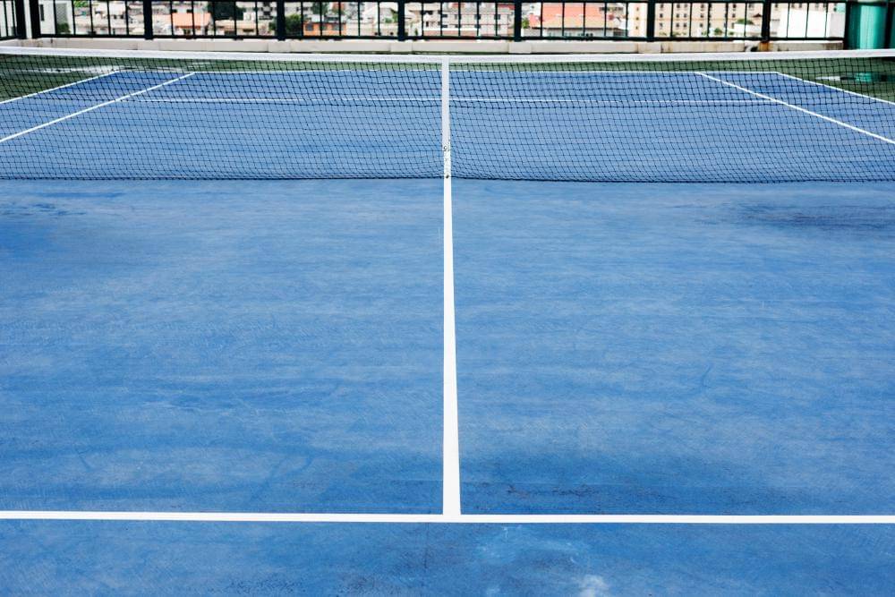 ilustrasi lapangan padel (freepik.com/rawpixel.com)