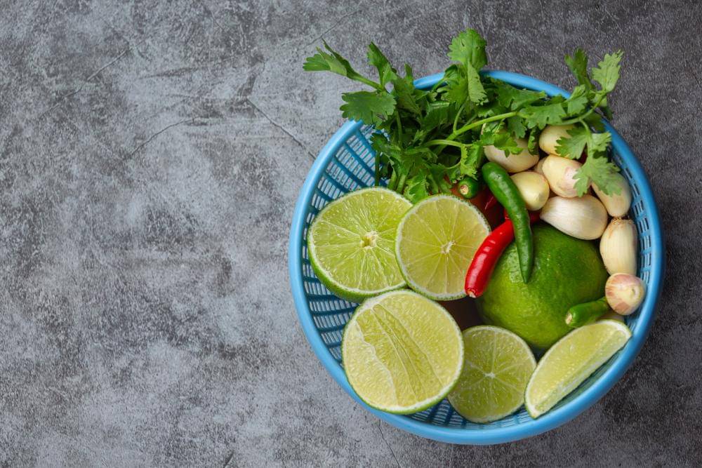 ilustrasi jeruk nipis dan cabe