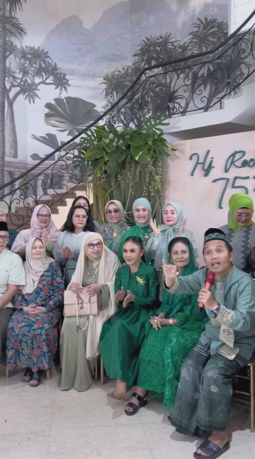 ulang tahun ibunda Krisdayanti (Instagram.com/krisdayantilemos)