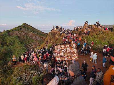 Bukit Sikunir