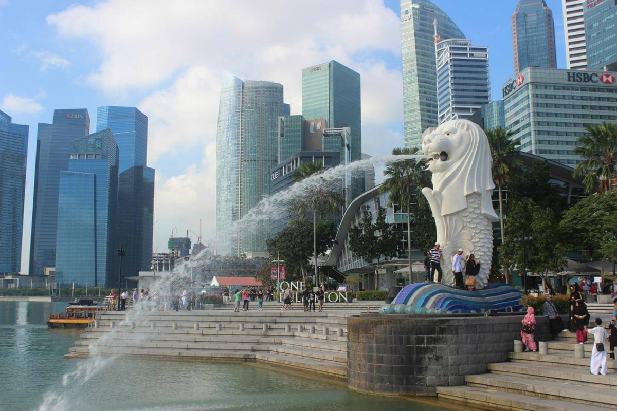 ilustrasi suasana di Singapura 