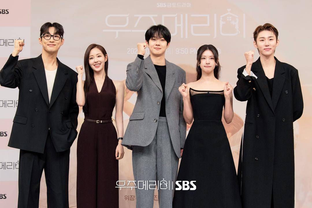 Bae Na Ra, Shin Seul Ki, Choi Woo Shik, Jung So Min, dan Seo Bum June di press conference drama Would You Marry Me (dok. SBS/Would You Marry Me)