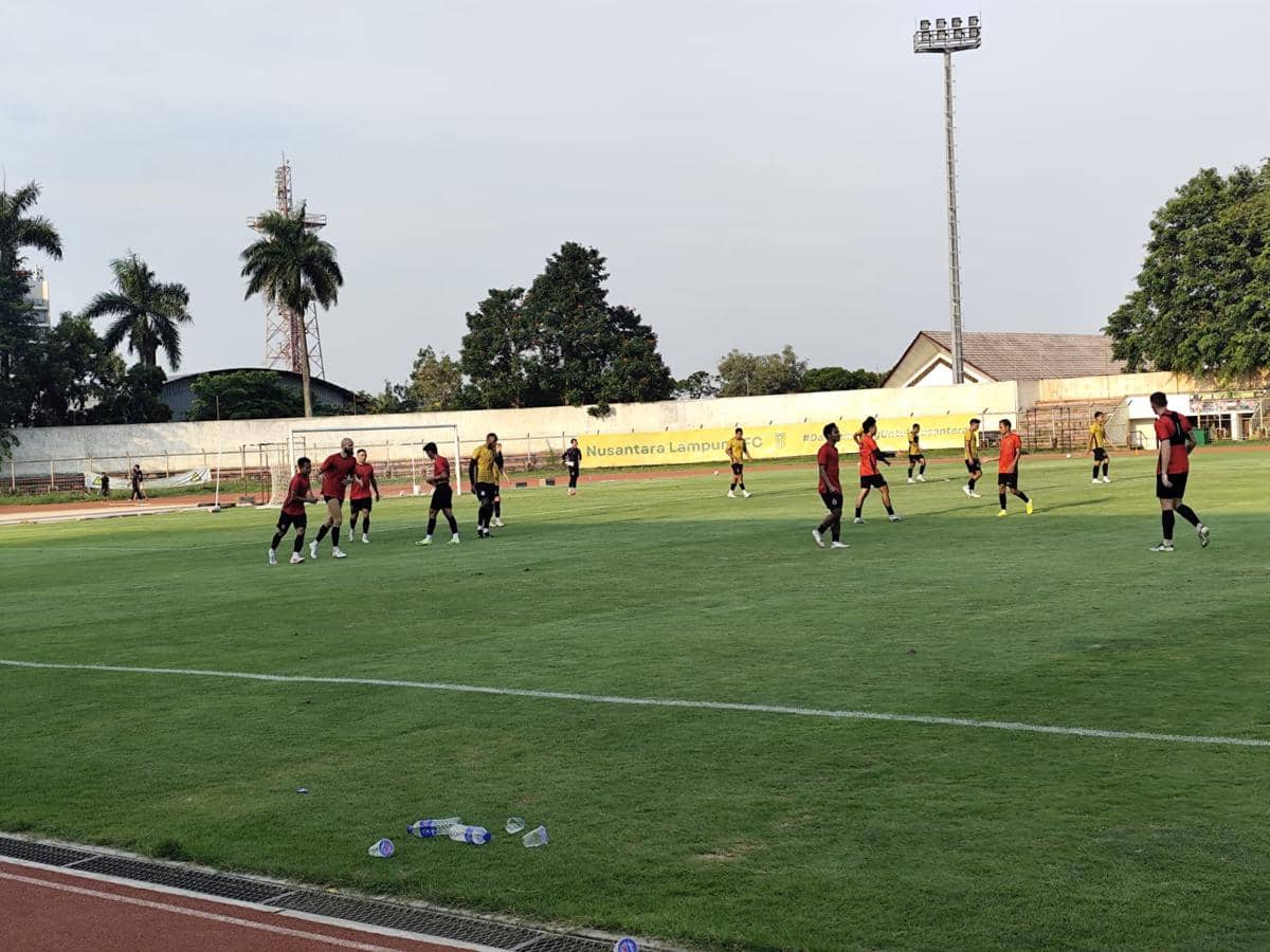 Internal game Bhayangkara Presisi Lampung FC di Stadion Pahoman. (IDN Times/Muhaimin)