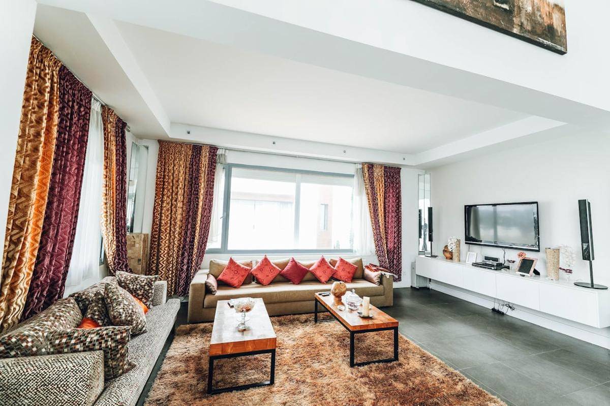 ilustrasi interior ruang tamu bohemian 