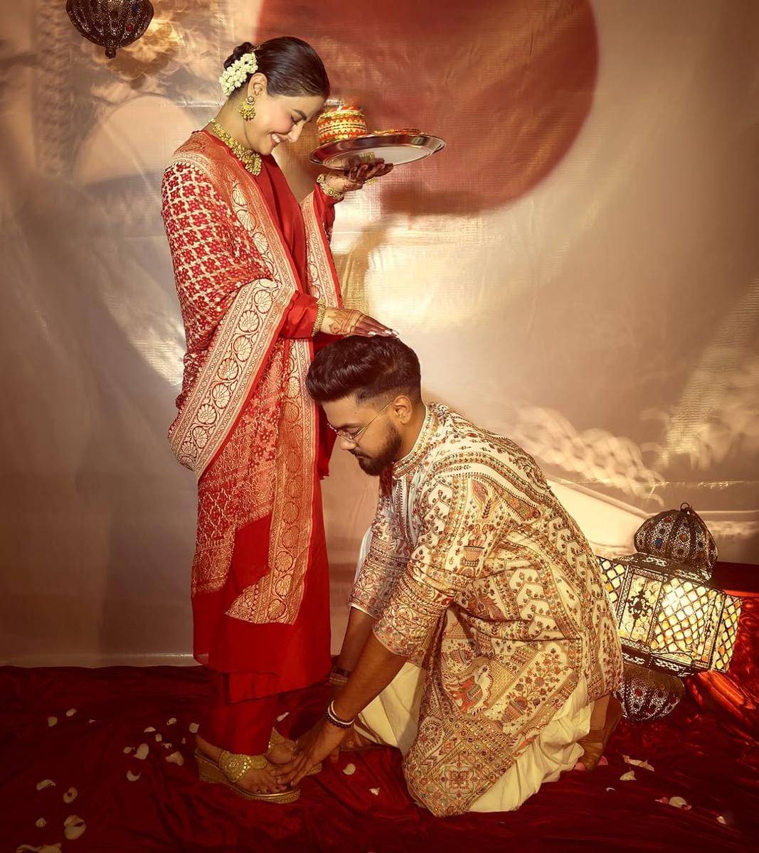 Hina Khan dan suami