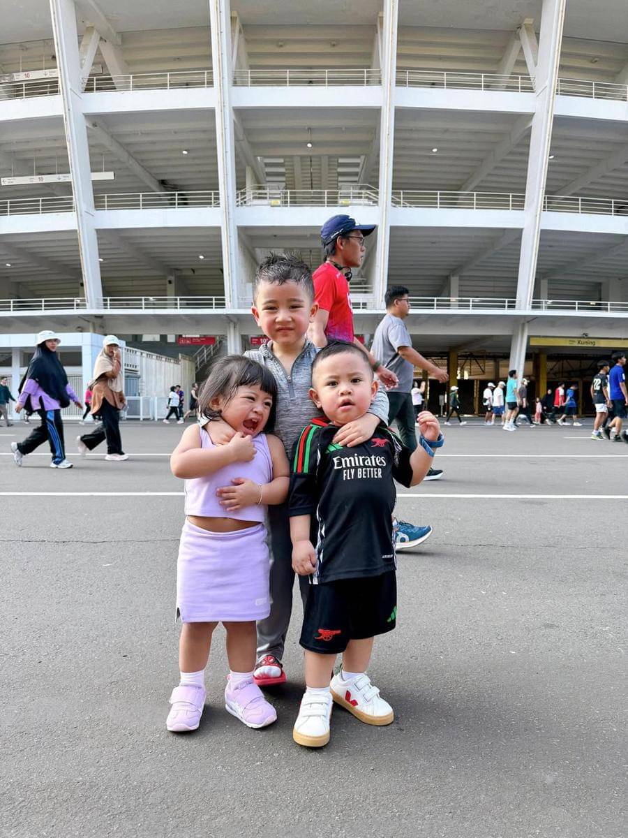 potret Rayyanza dan Lily di GBK