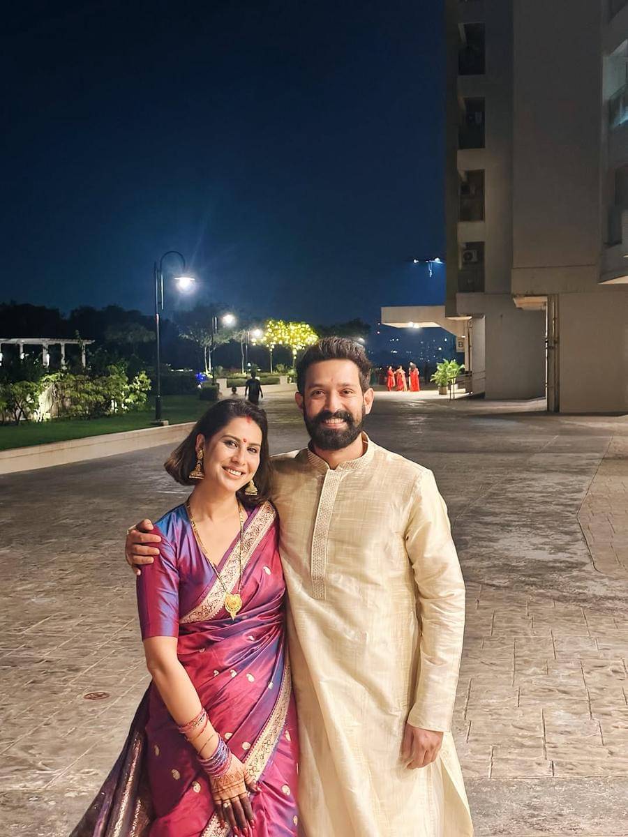 Vikrant Massey dan istri 