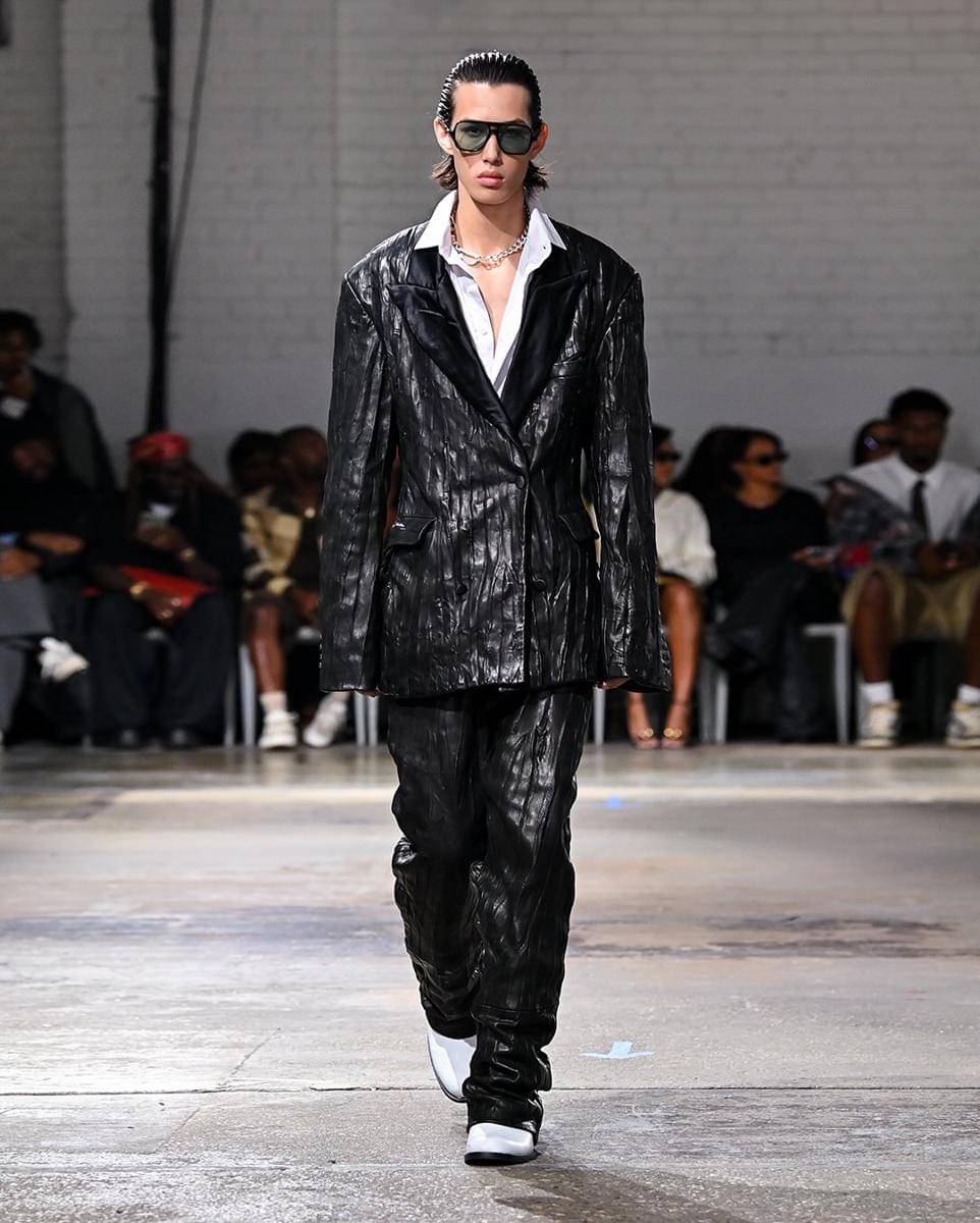 Koleksi Who Decides War S/S '26 di New York Fashion Week (instagram.com/whodecideswar)