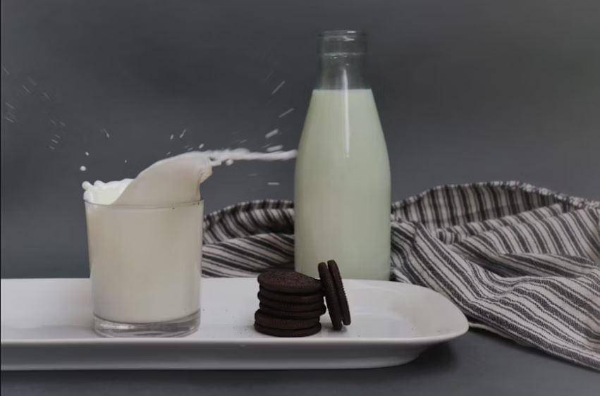 ilustrasi susu sapi pasteurisasi