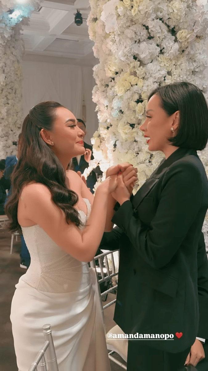 artis di resepsi pernikahan Amanda Manopo