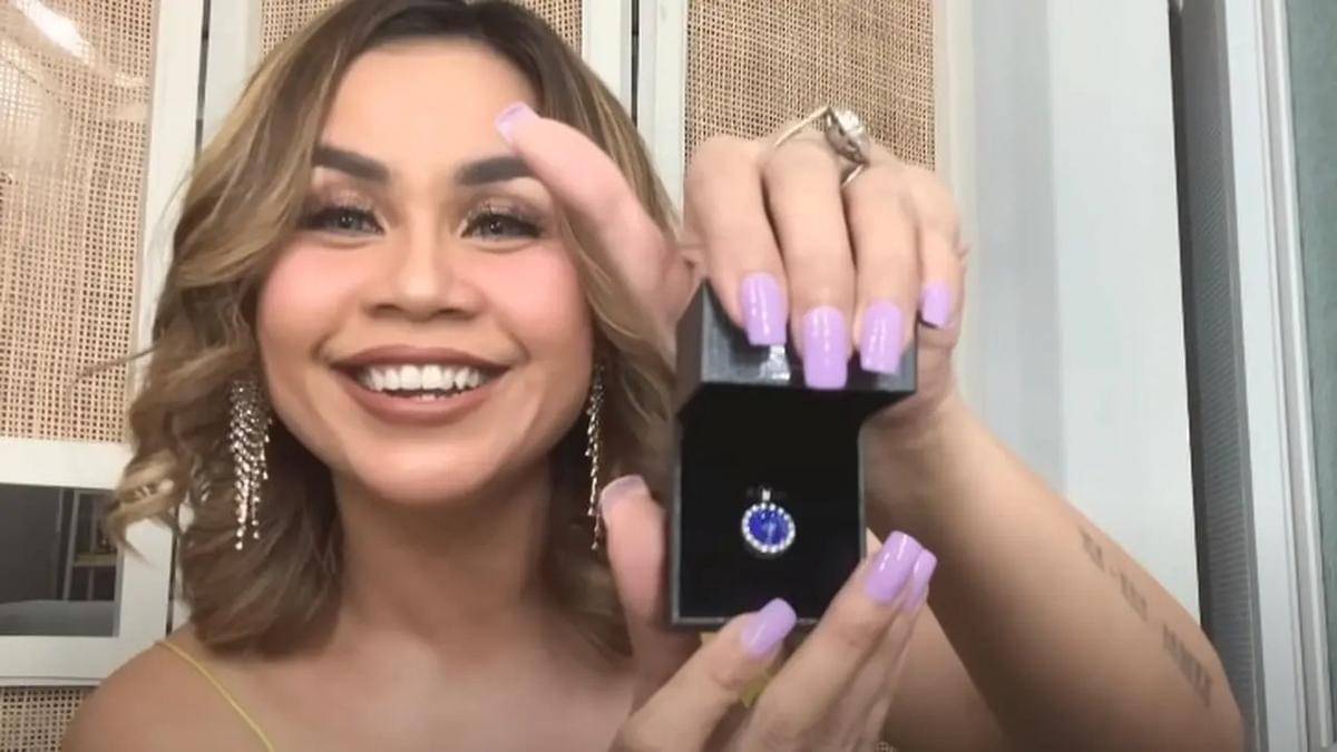 suvenir mewah pernikahan artis