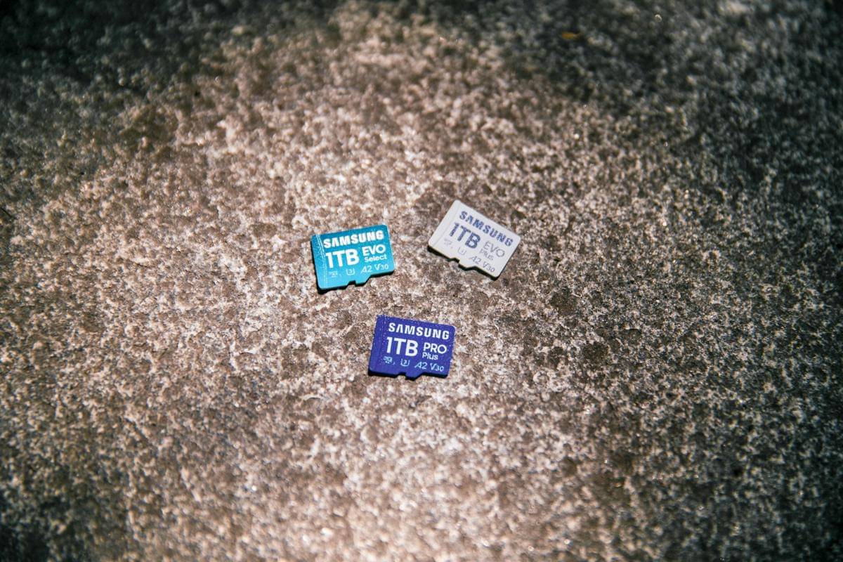 samsung-memory-CaZHWx2Iq4E-unsplash.jpg