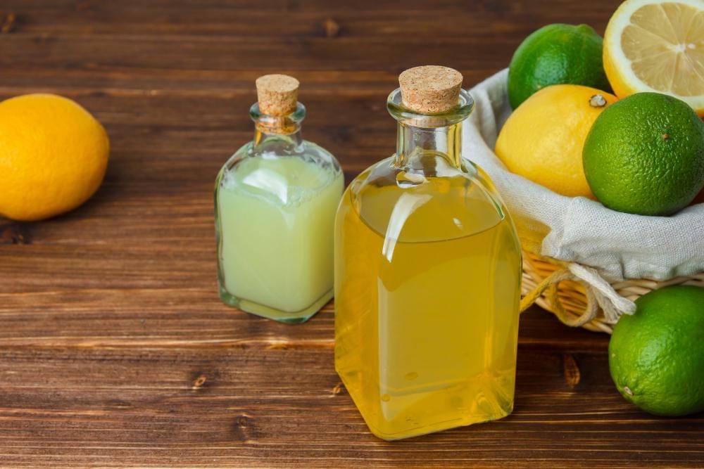 Potret cuka lemon dan air perasan lemon