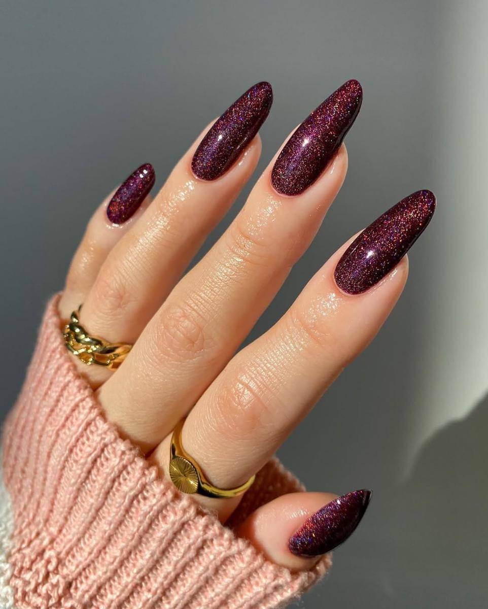inspirasi eggplant nails (instagram.com/pop_polished)