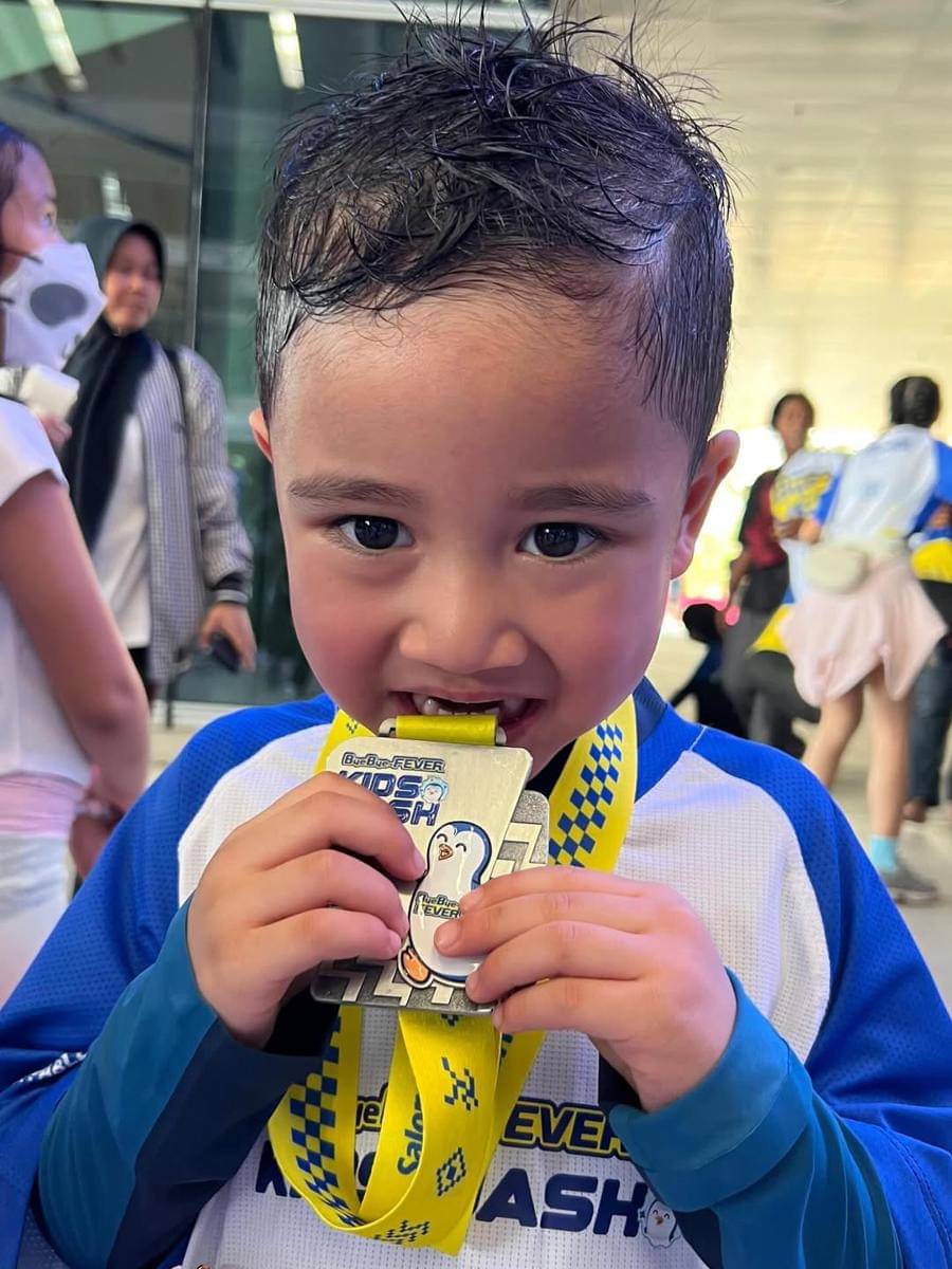 potret Rayyanza ikut marathon