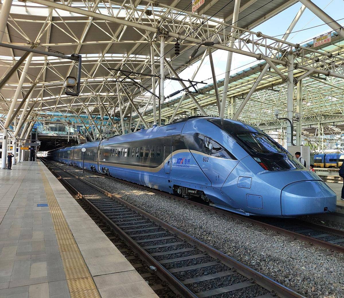 potret KTX di Seoul Station