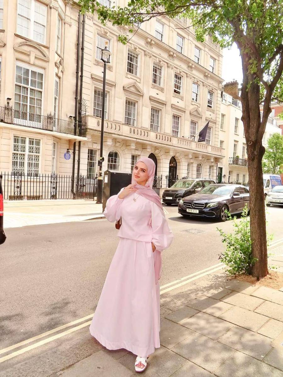 Noura Abdi (instagram.com/nouraabdi_)