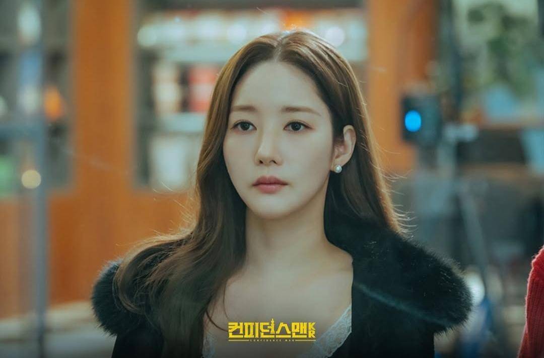 Park Min Young di drama Confidence Queen