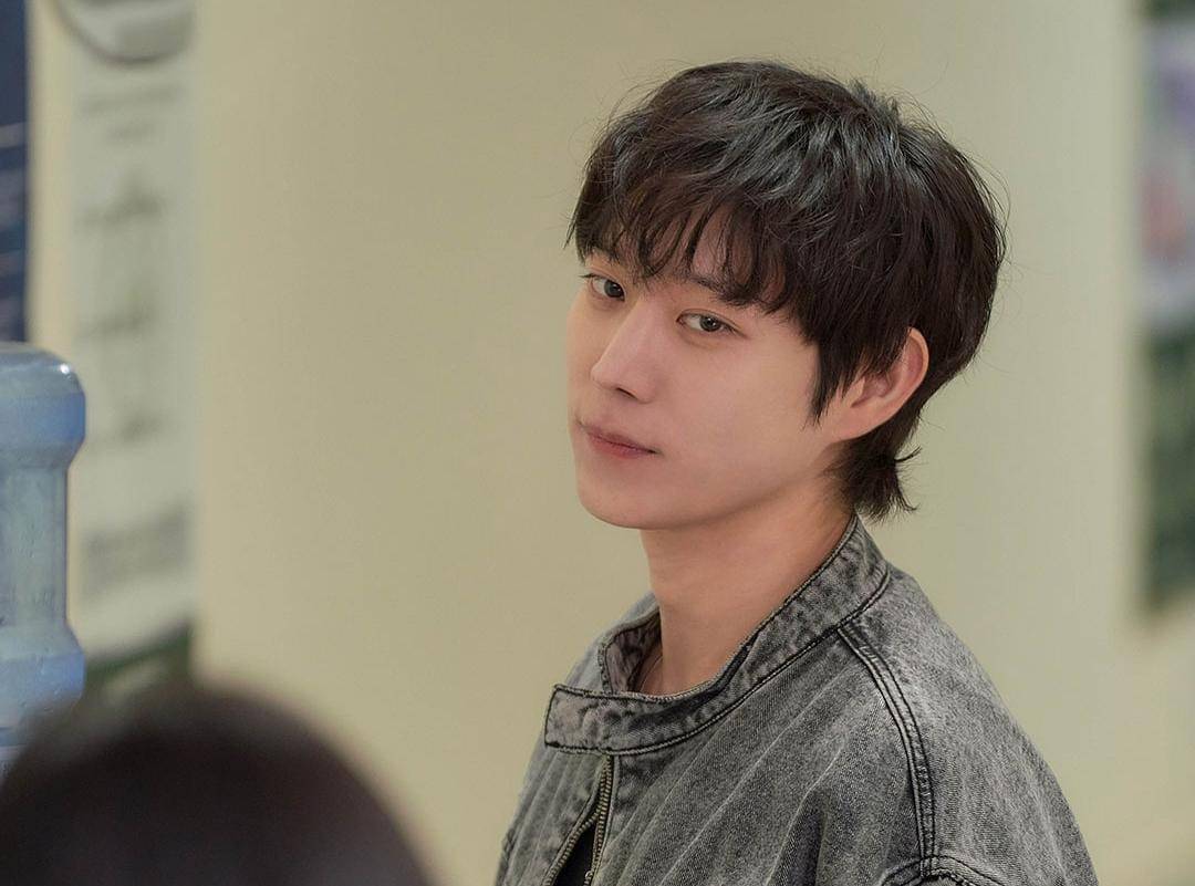 Kim Young Dae di drama To the Moon (instagram.com/mbcdrama_now)